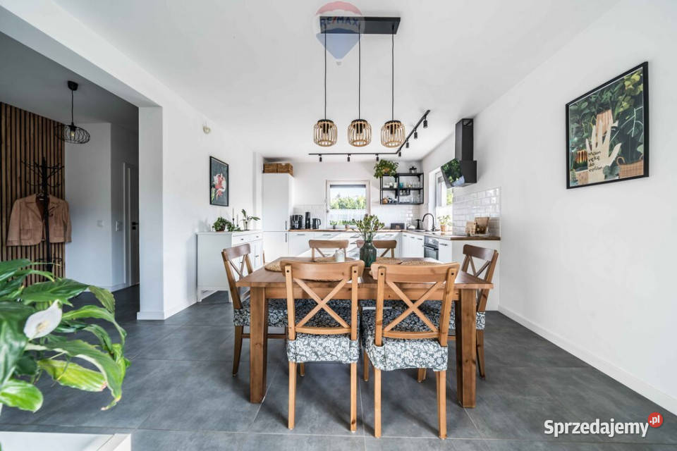 Dom wolnostojący zadbany nowy ogród Robakowo mieszkalny