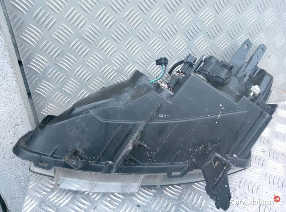 Renault Koleos I 2011 Przód strona prawa Lampa wielkopolskie Barłogi