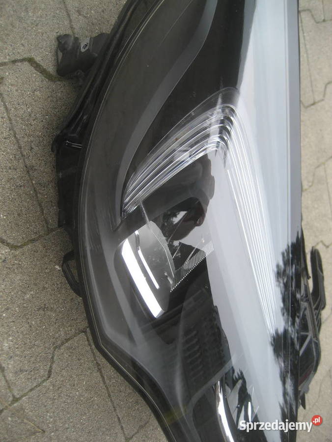 opel astra k V lift 1921r lampa przód prawa led Rakoniewice sprzedam