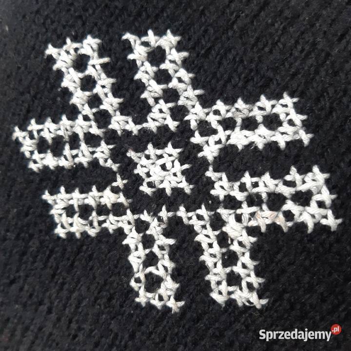 Sweter czarny w białe ornamenty gwiazdki Bydgoszcz