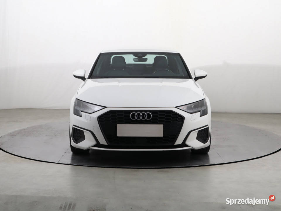 Audi A3 35 TFSI asystent pasa ruchu Katowice