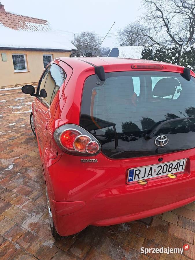 Toyota aygo ACTIVE RED Luna AC Roźwienica
