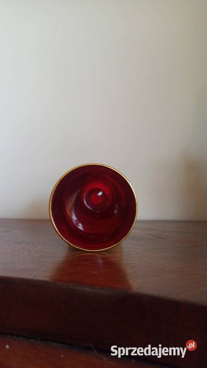 Wazon kielich czerwone szkłoMurano Glass Gdańsk