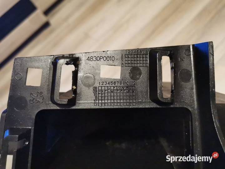 PEUGEOT 3008 0916 WLOT KIEROWNICA POWIETRZA Układ chłodzenia Międzychód sprzedam