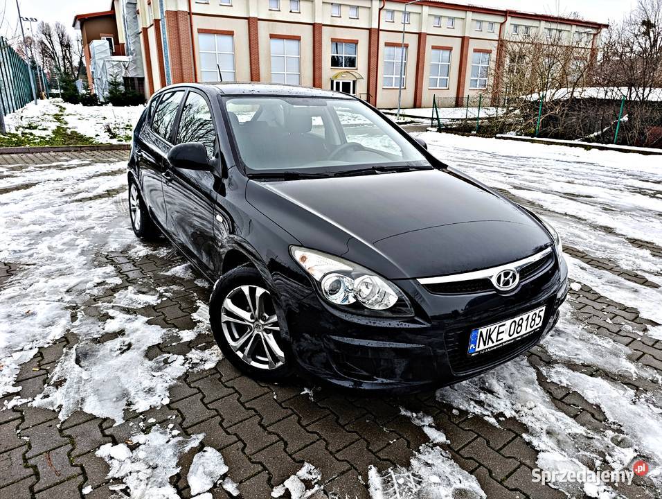 Hyundai i3014 benzynaNOWY ROZRZĄDNiski 178000km i30 Korsze