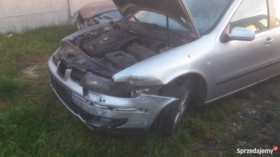 seat leon19tdi 150 ARL lekko uszkodzony Rok produkcji 2002 Żyrardów