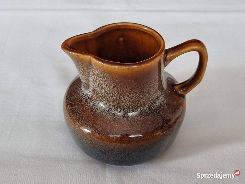 Dzbanekmlecznik Nefryt porcelit Mirostowice beżowy mazowieckie Warszawa