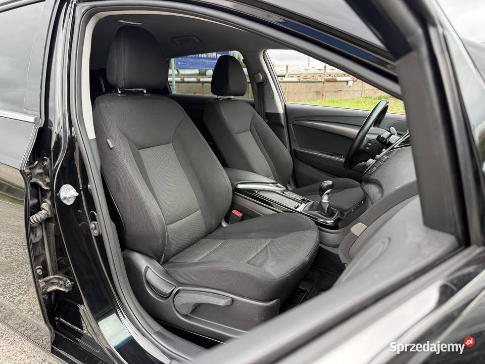 Hyundai i40 16 BENZYNA Klimatronik Nawigacja sprzedam