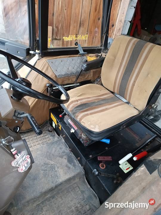 Ciągnik Leyland Marshall 804 4x4 82 Pierzchnica