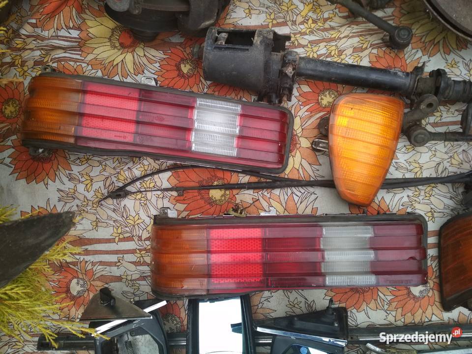 Części Mercedes w123 beczka zderzak lusterka Karoseria Sanok sprzedam