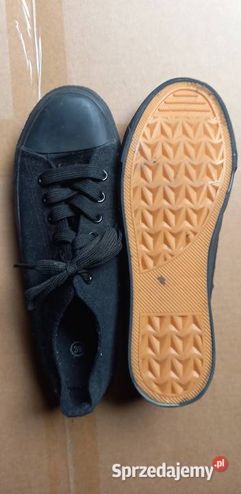 Buty sportowe Trampki 39 Turfy Halówki tkanina Małkinia Górna