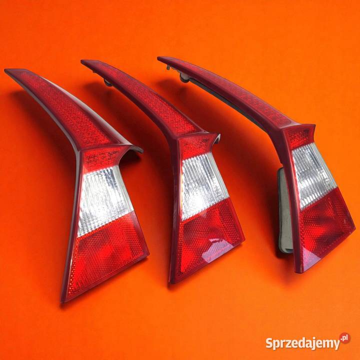 LAMPA PRAWA Volvo V70 III XC70 TYLNIA TYLNA Chełm