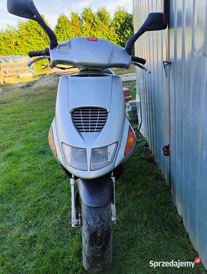 Skuter Aprilia LC 50 srebrny
