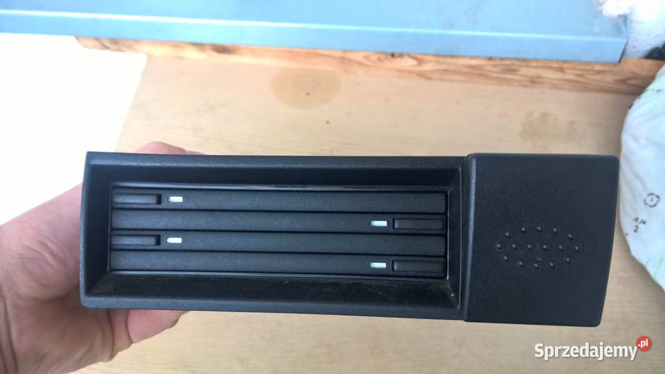 Uchwyt podstawa telefonu cupholder Mercedes w168 osobowe