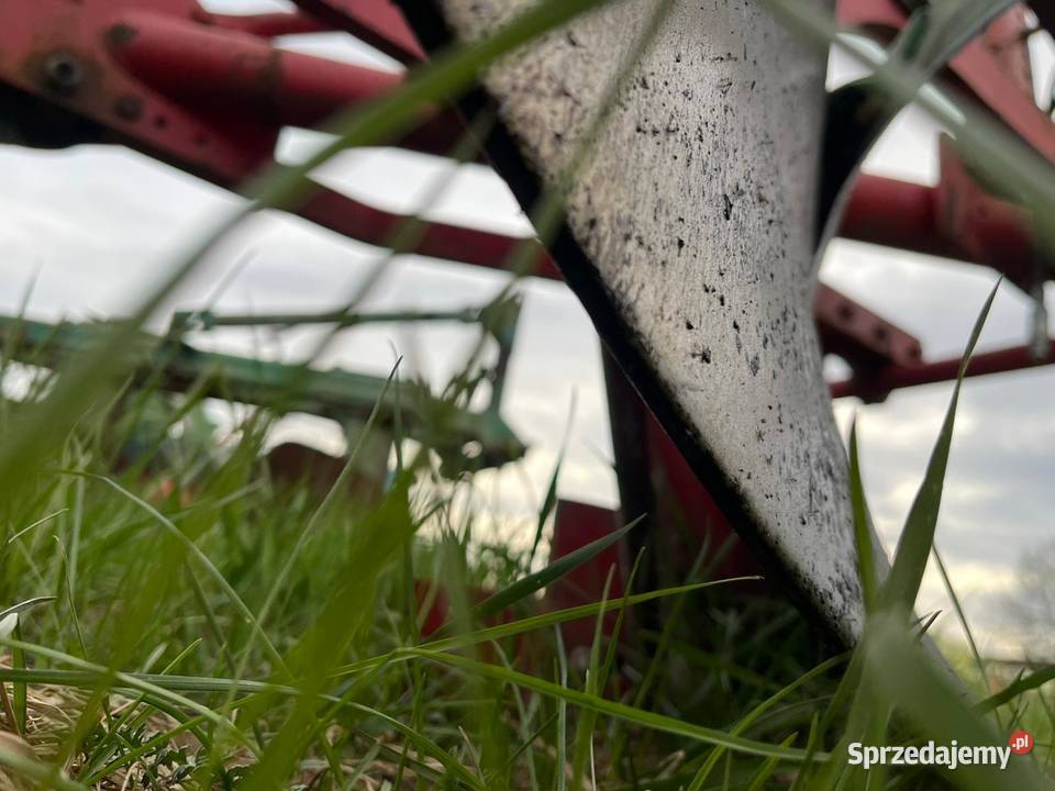 Pługi Kverneland 3 skiby 16 Mogilnica