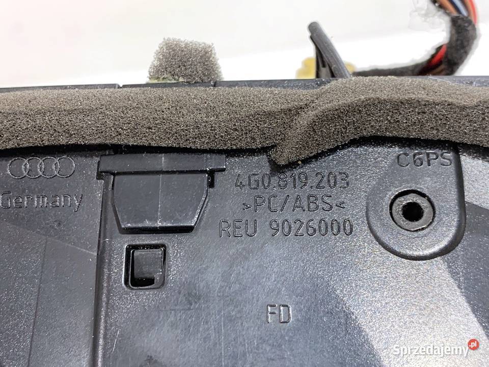 KRATKA NAWIEWU TYŁ AUDI A7 4G 4G0819203