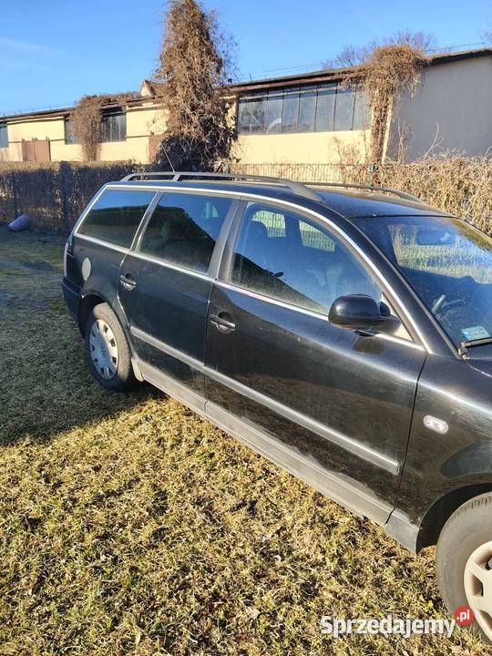 Volkswagen Passat 19 TDI czarny Trzciel sprzedam