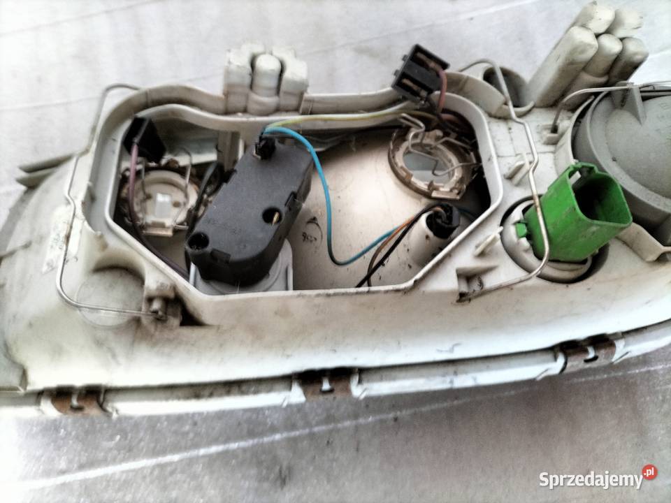 LAMPA PRAWA PRZÓD FORD FIESTA MK4 96FG13005AG lubelskie Kamień-Kolonia