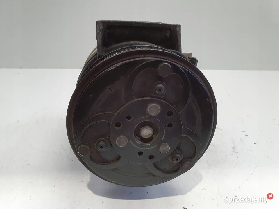 SPRĘŻARKA KLIMATYZACJI Volvo S60 V70 II 24 B Części samochodowe