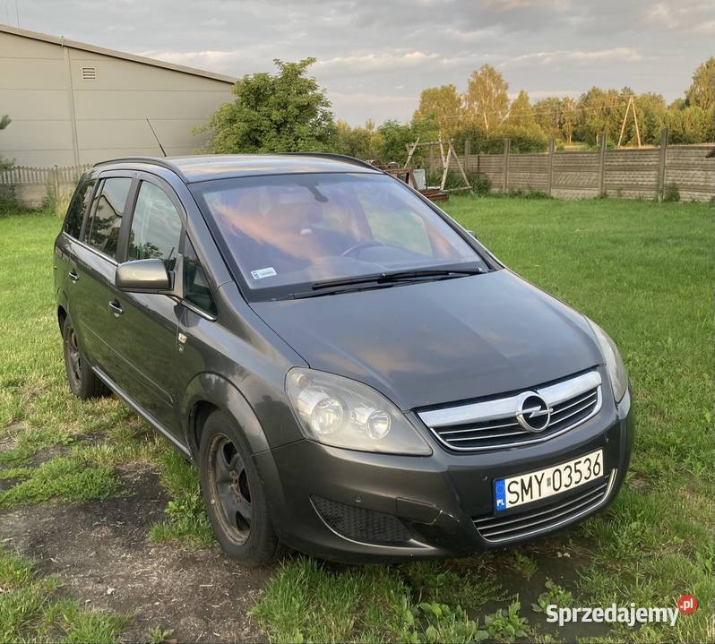 Opel zafira 2010 bezwypadkowy bogate wyposażenie ABS sprzedam