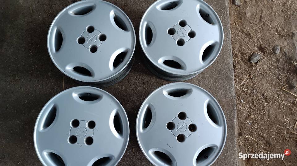 Felgi aluminiowe 4x100 15 Opel Astra GSI Vectra Średnica 15" kujawsko-pomorskie Buszkowo