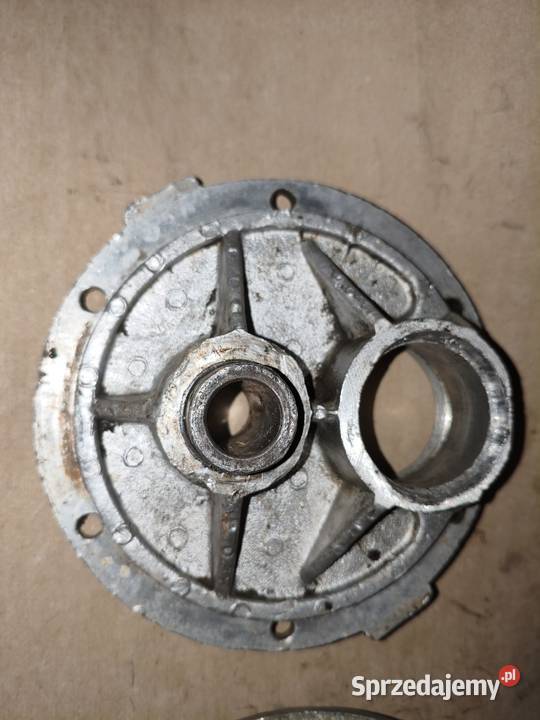 Dekiel pokrywa zwolnicy koła bocznego wózka Pozostałe Leszno