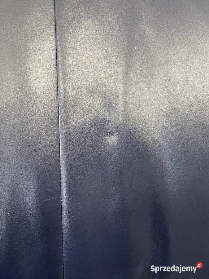 Sofa skórzana 2osobowa klasyczna na drewnianych Budno