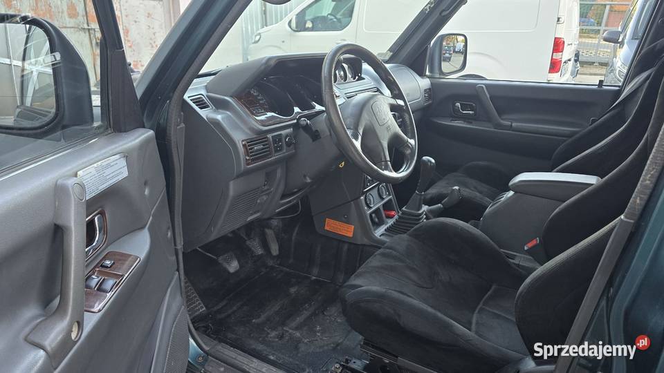 Mitsubishi Pajero Nowy Świętów