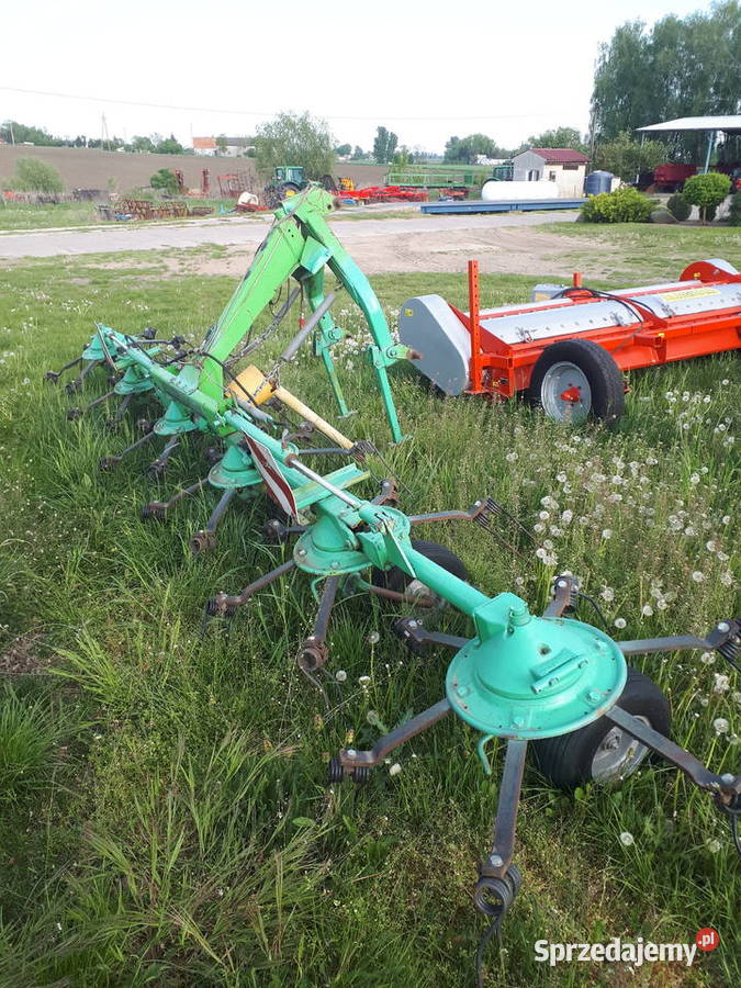 Przetrząsarka Deutz Fahr KH 264 Siniarzewo sprzedam