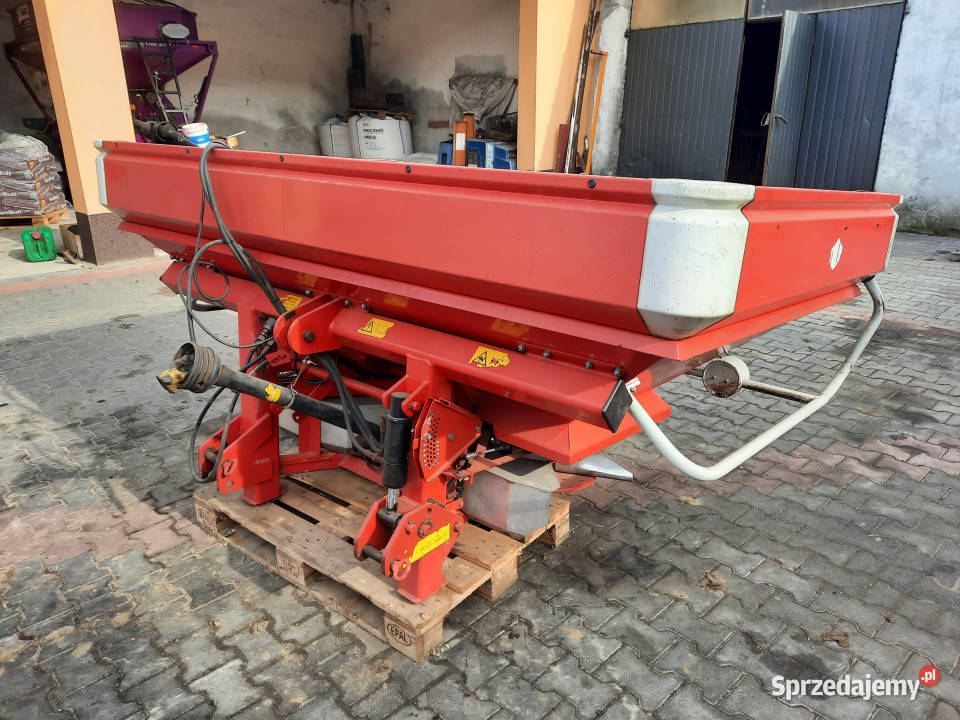 Rozsiewacz nawozów mineralnych LELY CENTERLINER Włosty