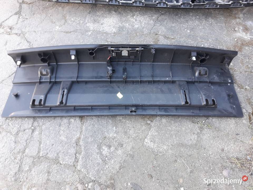 tapicerka tylnej ściany bagażnika Q3 8U0864483 osobowe Listwy i nakładki Świdwin