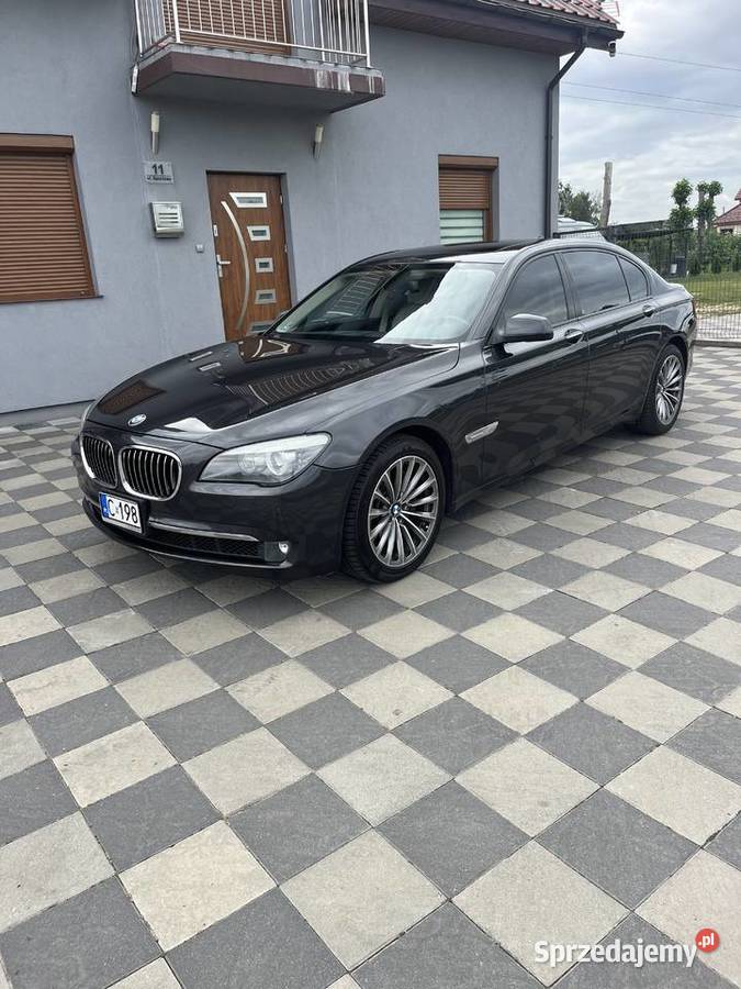 BMW 740i Long 2011 30 benzynaprzebieg 200 stan BMW