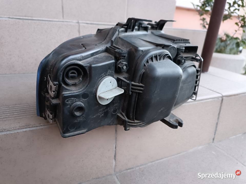 Lampa przednia lewa Audi A4 B6 Cabrio Września