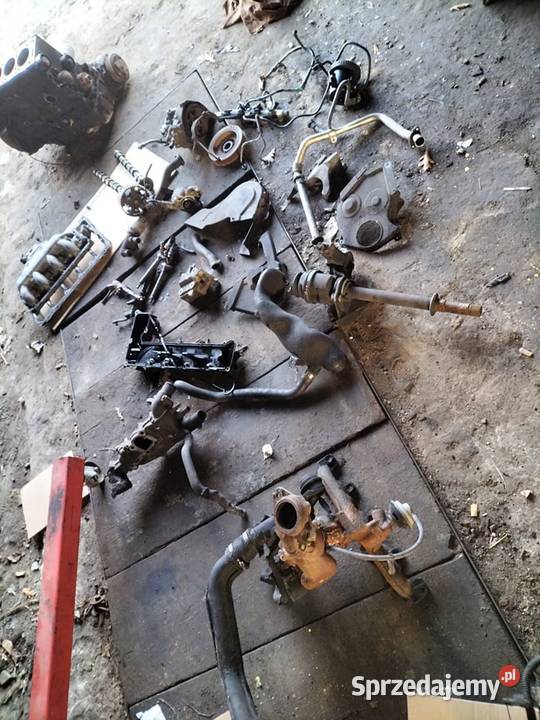 pompa wtryskowa blok 22 HDI citroen C5 C8 peżot Pozostałe