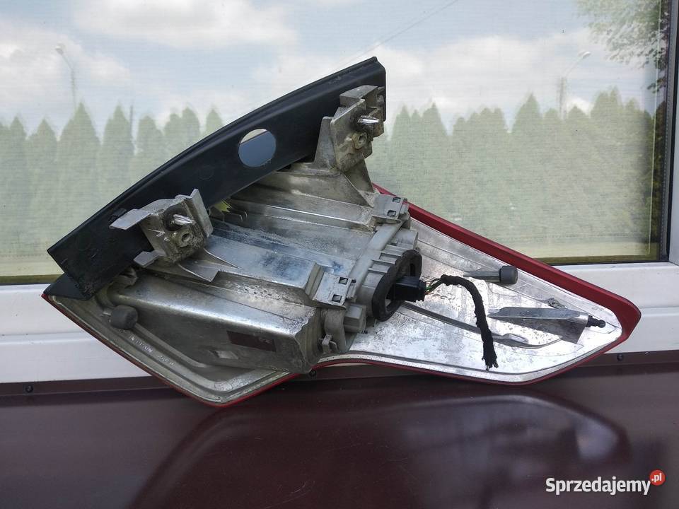 Citroen C4 Picasso I 0610 lampa tył tylna lewa w osobowe Sieradz