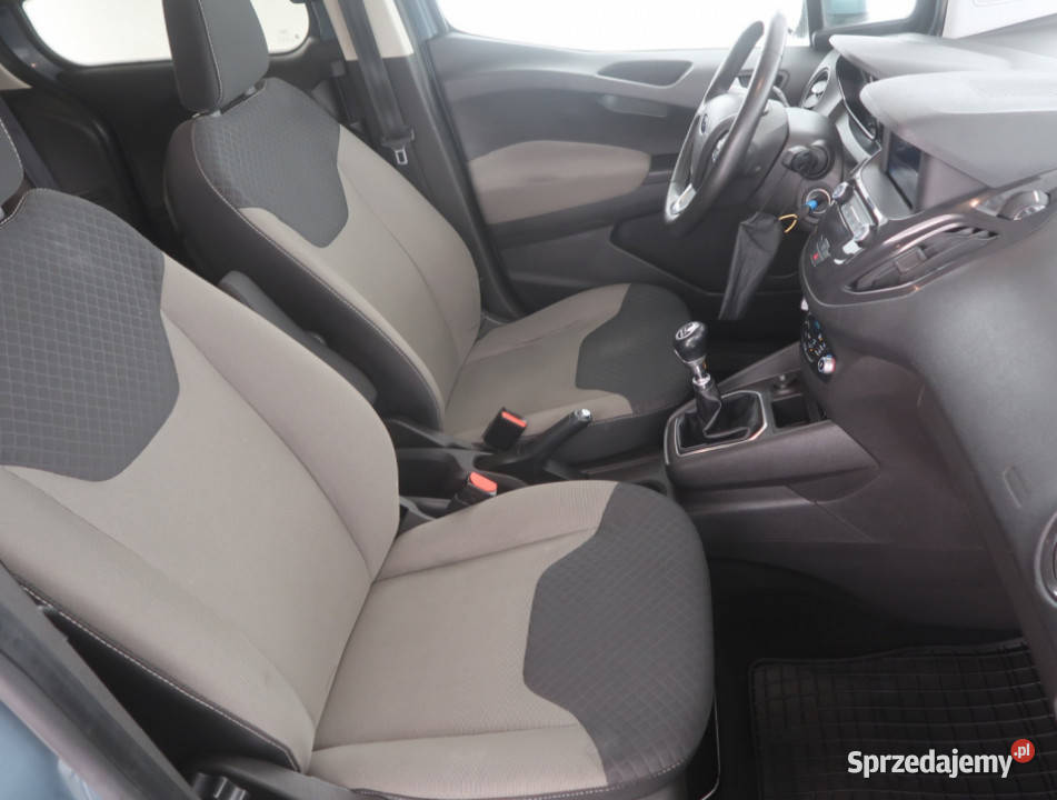 Ford Tourneo Courier 15 TDCI tempomat Tourneo Courier