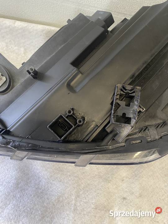 MERCEDES CLA W117 117 LAMPA BI XENON ORYGINALNA sprzedam
