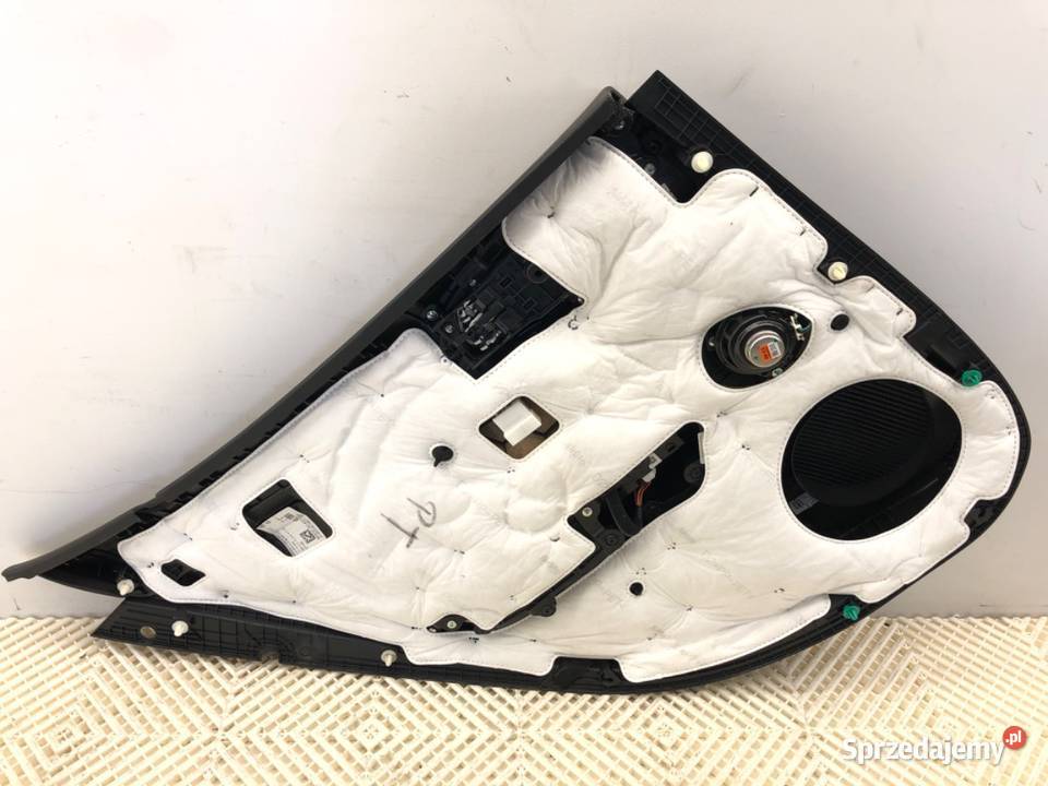 BOCZEK DRZWI PRAWY TYŁ KIA STINGER Hatchback