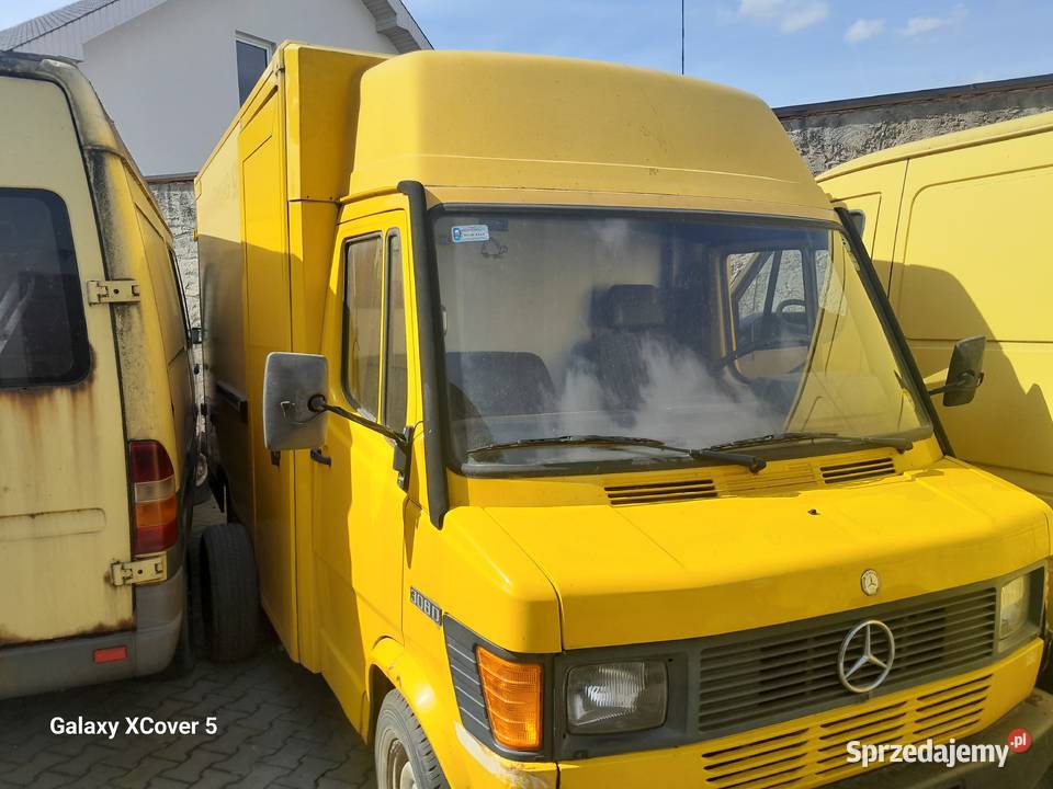 MERCEDES POCZTOWYKACZKA podgrzewane lusterka boczne