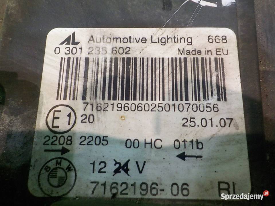 BMW X3 E83 LIFT MPAKIET 20 D 07r lampa prawa Lampy przednie sprzedam