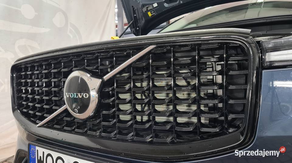 Grill atrapa znaczek logo Volvo XC60 II OEM 2126 osobowe Lelis