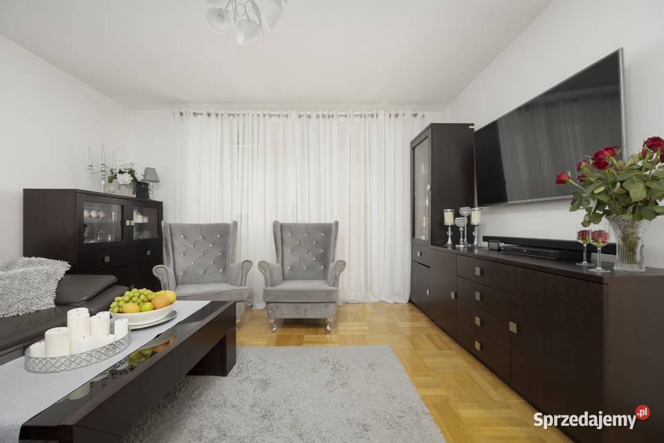 Sprzedam przestronne mieszkanie z klimatyzacją balkon