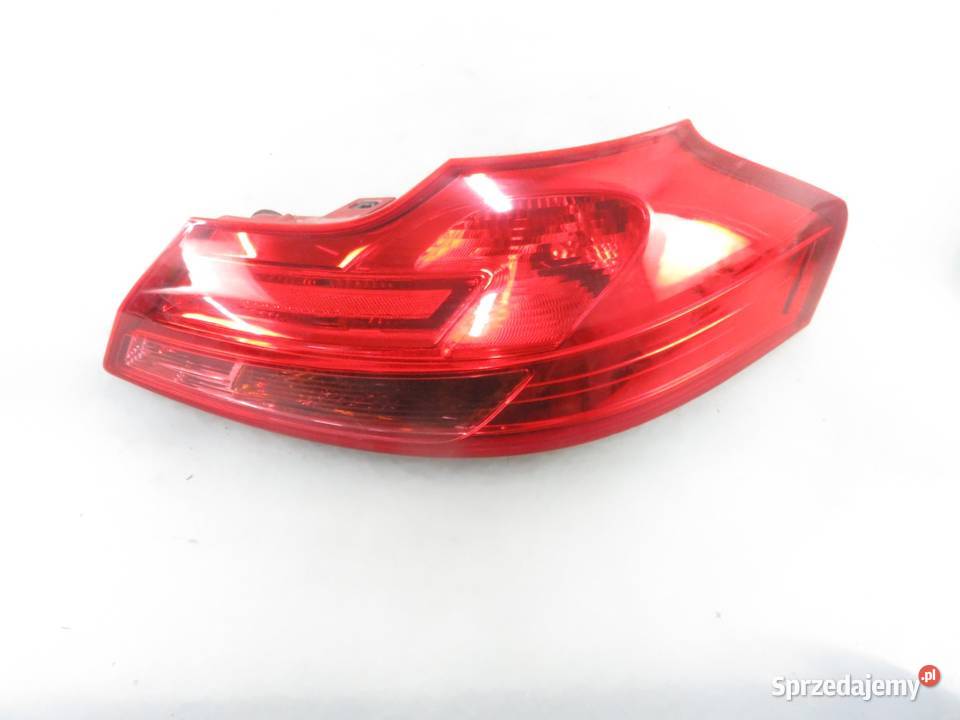 LAMPA PRAWA TYLNA KLAPA OPEL INSIGNIA A