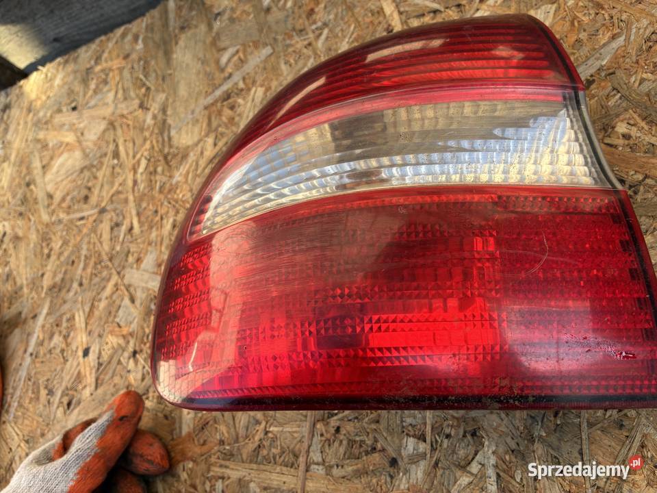 Lampa Lewa Tył Volvo V40 Lift lubelskie
