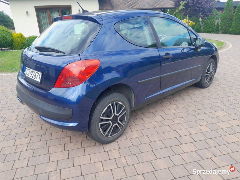 Peugeot 207 14 benzyna klima 88KM
