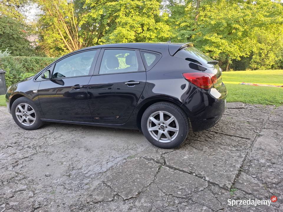 Astra j 14 lpg 176000przebieg Dobczyce sprzedam