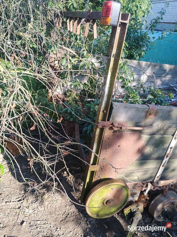 Rozrzutnik obornika Czarna białostocka 2 osiowy uszkodzony sprzedam