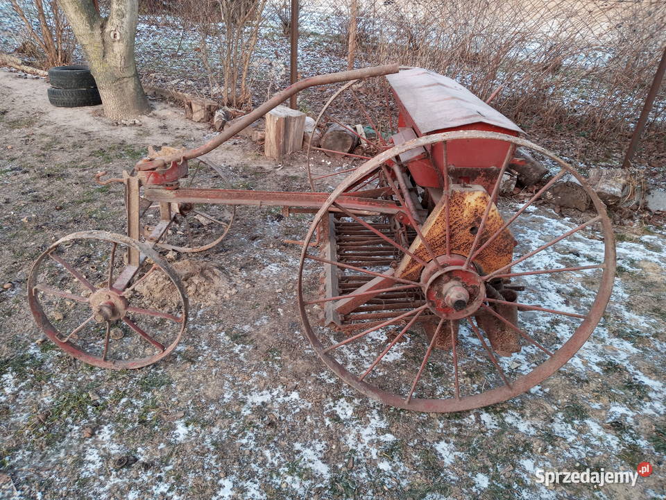 Siewnik konny 13 lejków nieuszkodzony Sadzenie/siewniki