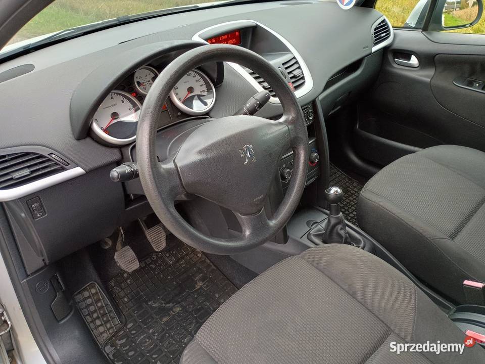 Peugeot 207 lift 14 16V sprzedam zamienię CD Drogomyśl