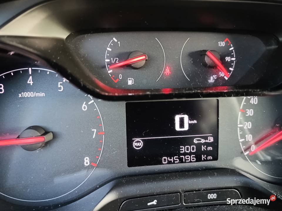 Opel crossland x 12 benzyna bez turbo niski Wołoskowola